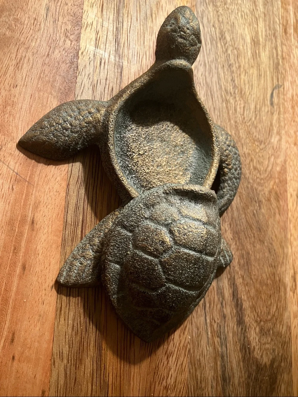 Sea turtle trinket holder